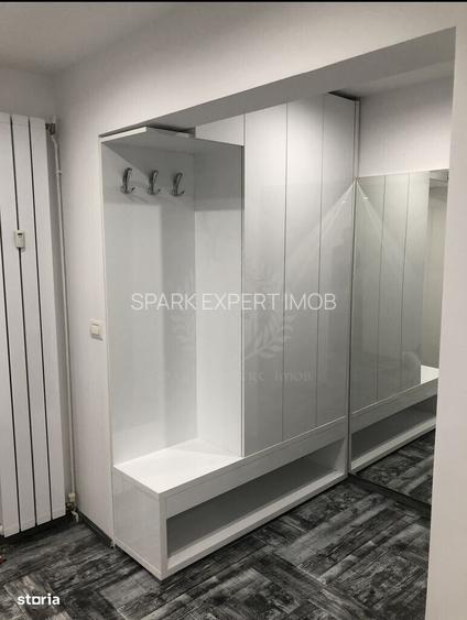 //4 CAMERE ULTRACENTRAL// 93 MP// 2 BALCOANE INCHISE//BOXA LA SUBSOL// - 4