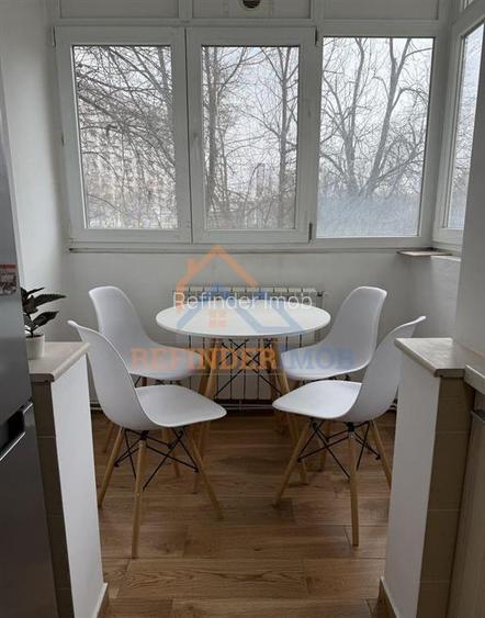 Apartament de vanzare cu 3 camere, zona Titan - 19