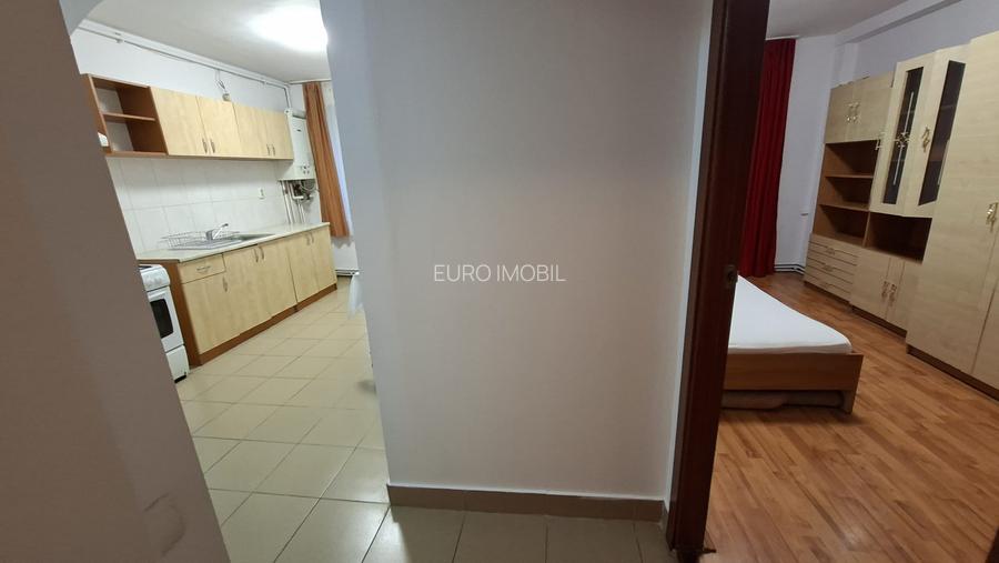 De vanzare apartament 2 cam, Tg. Mures, 7 Noiembrie Zona UMF - 8