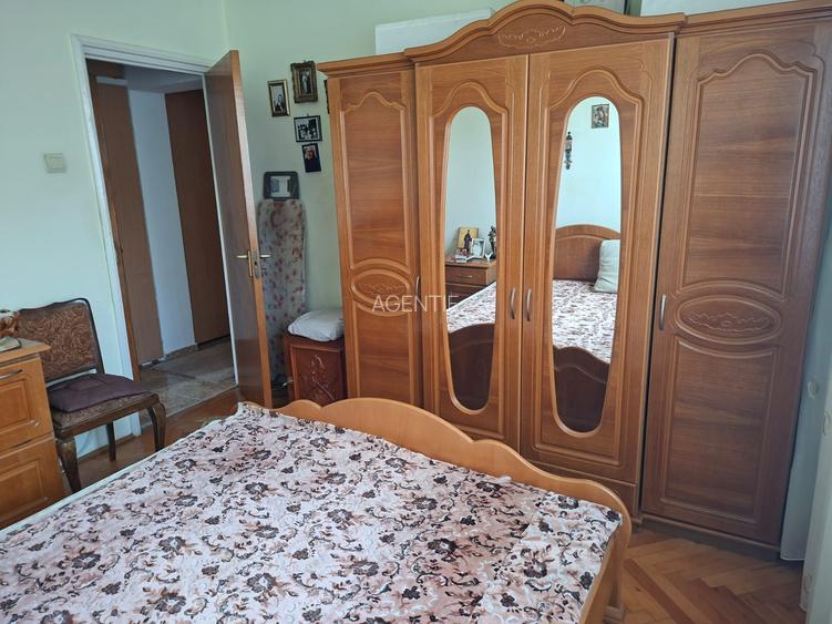 Titan-aleea Rotunda-langa scoala 195(Hamburg) - 7