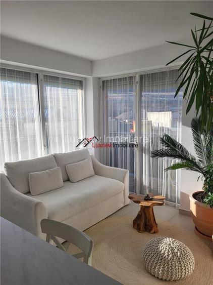 Apartament 2 camere, 60 mp  2 balcoane  Etaj 1  Parcare cu Cf  Zona Florilor - 2
