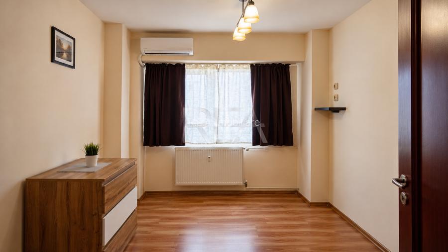 3 camere, et 6/8, Calea Moșilor - 6