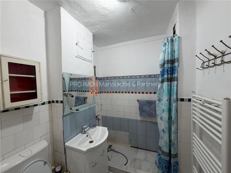 Apartament 2 camere cf 1 semidecomandat zona Crang - 11