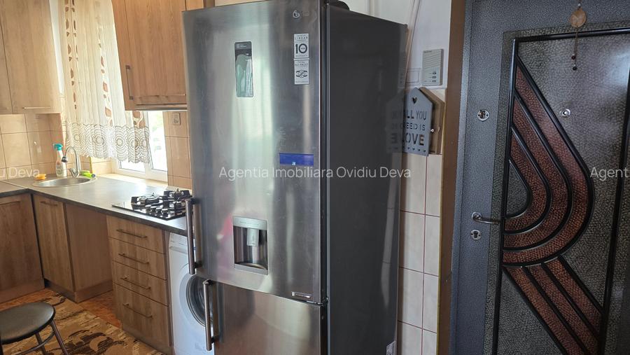 Vand sau inchiriez apartament 2 camere decomandat in Deva, Minerului, etaj 3 - 10