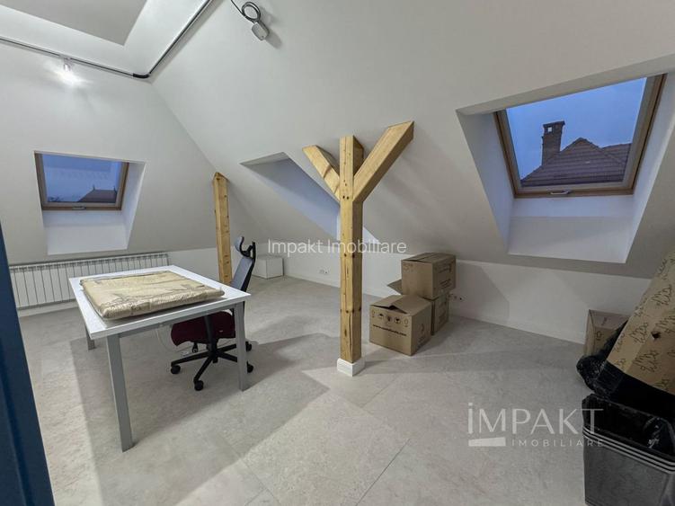 Vila impresionanta cu 12 incaperi in Andrei Muresanu - 22