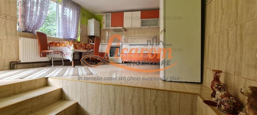 Casa individuala cu 2 apartamente, 6 camere,teren 403 mp,ASTRA. - 4