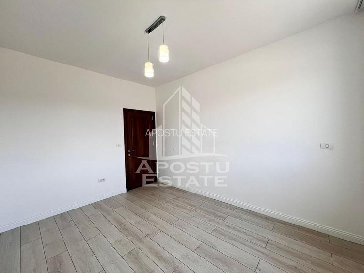 Jumatate de Duplex, 4 camere, 2 locuri de parcare,curte, Mosnita Noua - 5
