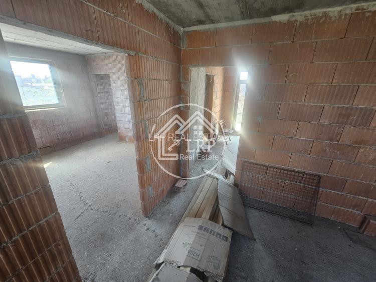 Voluntari-Catedrala, vila 7 camere P+1+M, teren 347mp - 17