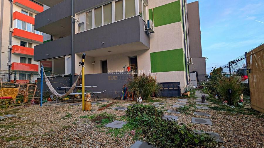 Metrou Bercen,  Apartament 2 camere, curte, decomandat, comision 0% - 7