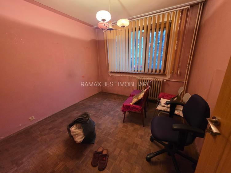 1 Decembrie 1918, 10 minute metrou, Auchan, chiar pe Onisifor Ghibu - 10