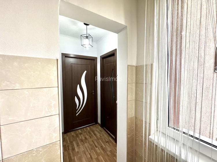 Vânzare apartament 3 camere mobilat,  parcare inclusă , Cartier Noua - 14