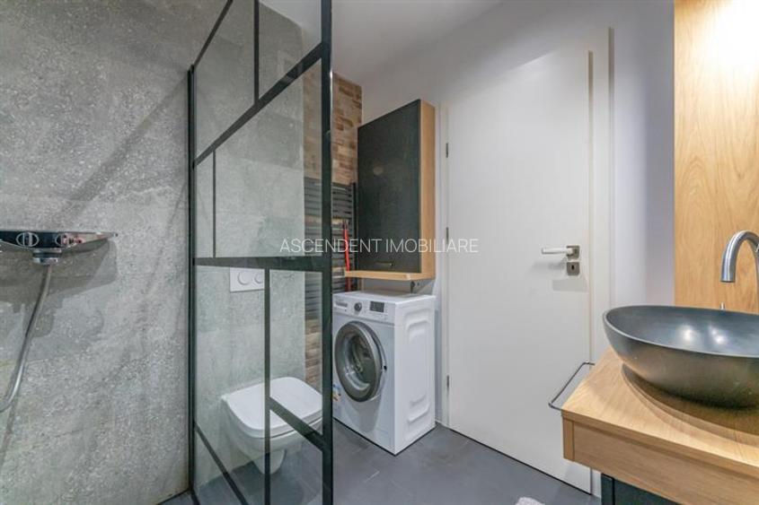 LIVE! Distinctiv,elegant, areal preferential, loc parcare, Kasper, Coresi, Tract - 30