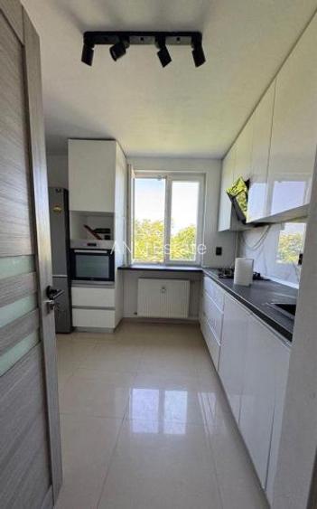 Apartament 3 camere decomandat in bloc de 4 etaje metrou Romancierilor - 5