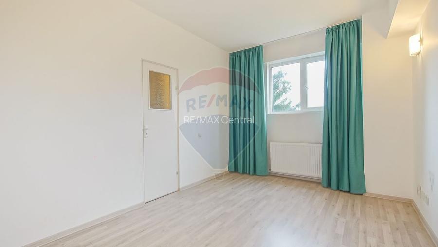 CENTRAL - Vila  DE INCHIRIAT  - pretabila diverse businessuri - 11