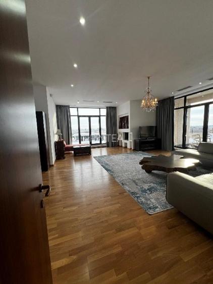 INCHIRIERE PENTHOUSE LUX ALEEA PRIVIGHETORILOR  - 4