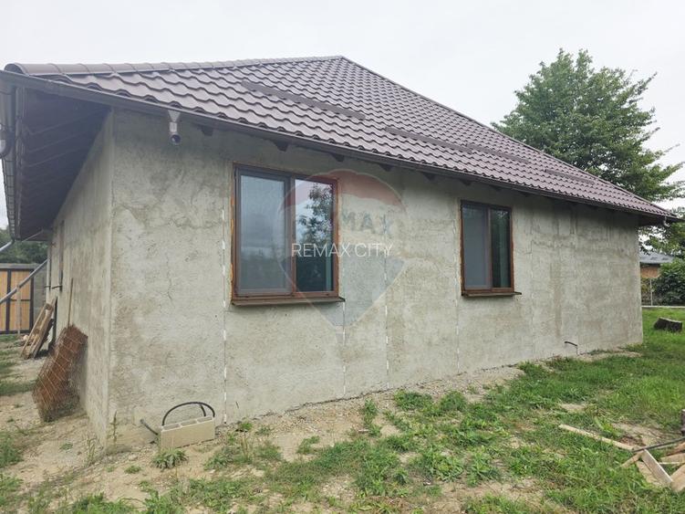 Casă cu livadă și teren generos – Girov - 36