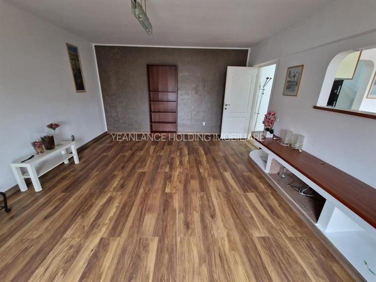 Alba Iulia.Va propunem spre inchiriere apartament 2 camere,decomandat,confort 1 - 2