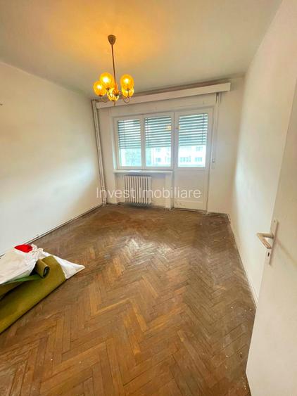 Apartament 3 camere decomandat - etaj 2 - Podu Ros - 4