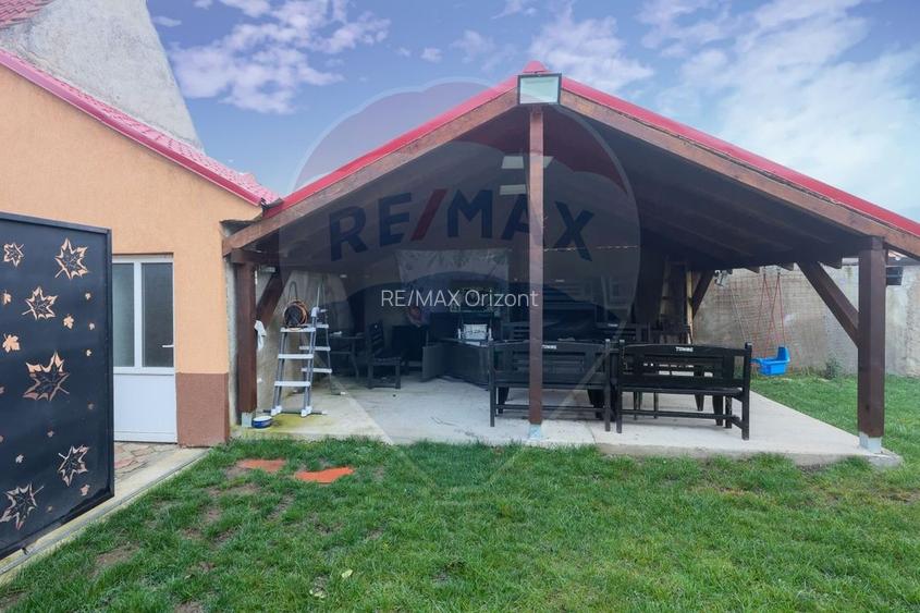 Casă deosebită în Cristian – complet mobilată și utilată - 8