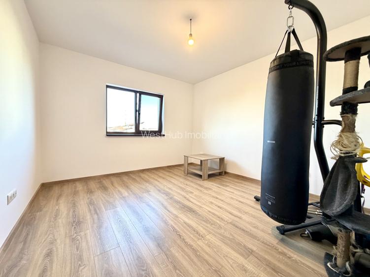 Duplex, perete dublu, 5 camere, 130 mp utili, 300 mp teren - Dumbravita - 6