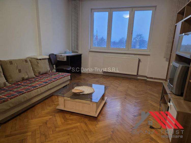 Ultracentral – Catedrala – 2 cam Decomandat – 330 euro - 3