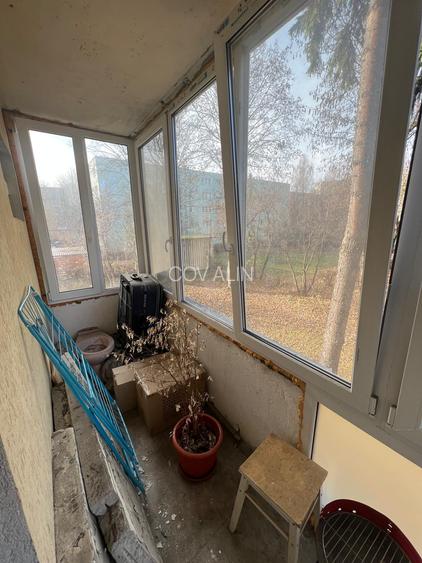 Apartament 2 camere in Strada Cometei, etaj 1, semidecomandat, liber la vanzare! - 5