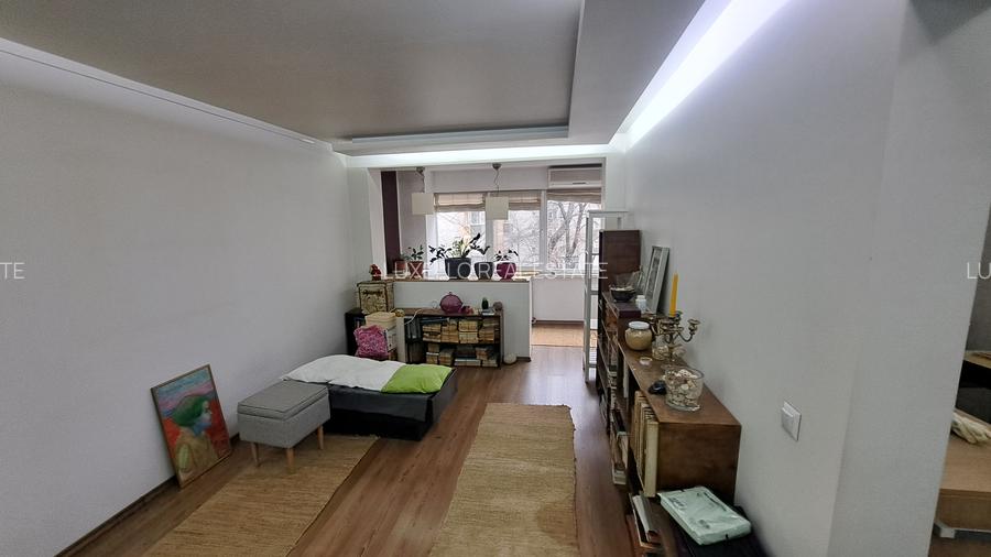 Apartament 3 camere, renovat, poziție retrasă (nu la bulevard) – Metrou 500 m - 16