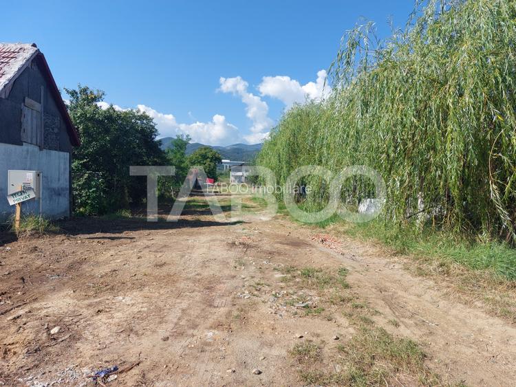 Teren intravilan 812 mp PUZ aprobat utilitati pe teren Talmaciu - 3