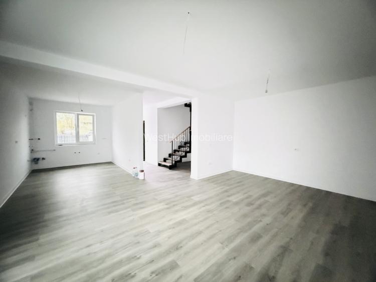 Duplex modern 4 camere, 300mp teren,  101mp utili-  Utvin - 3