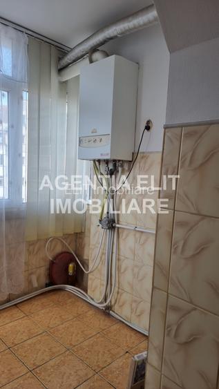 Apartament 4 camere, zona Piata Mare - 3
