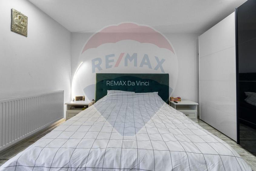 Casă / Vilă cu 4 camere de vânzare în zona Central - 3