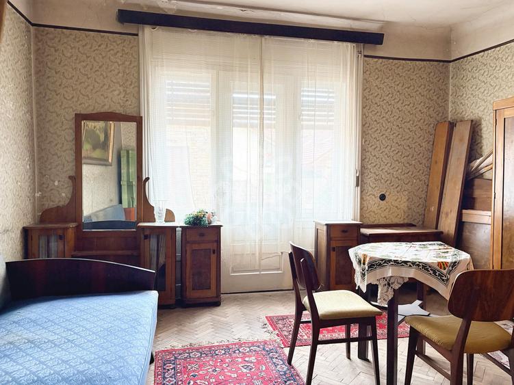 Casa de vanzare ultracentral in Oradea, strada Postavarului - 16