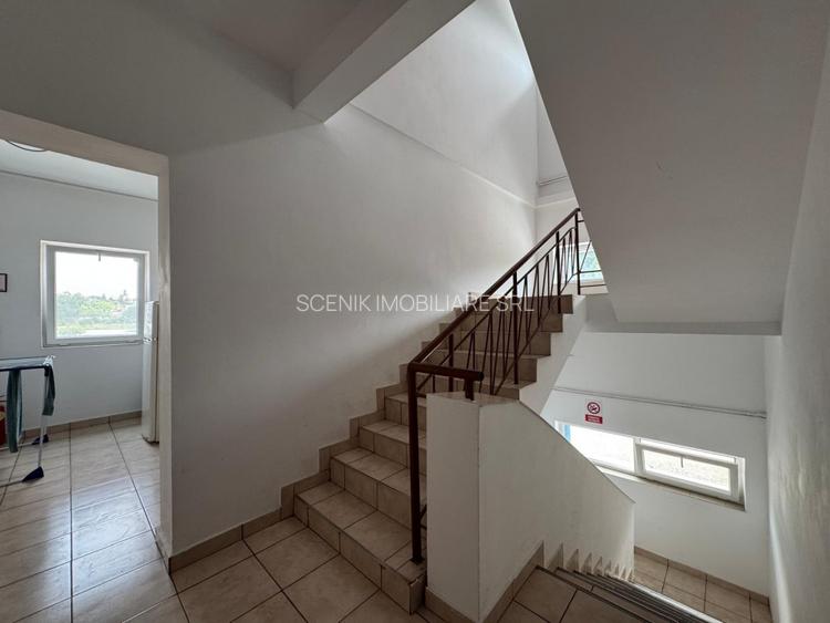 Imobil cu 24 de camere pentru inchiriat, zona Carierei - 18