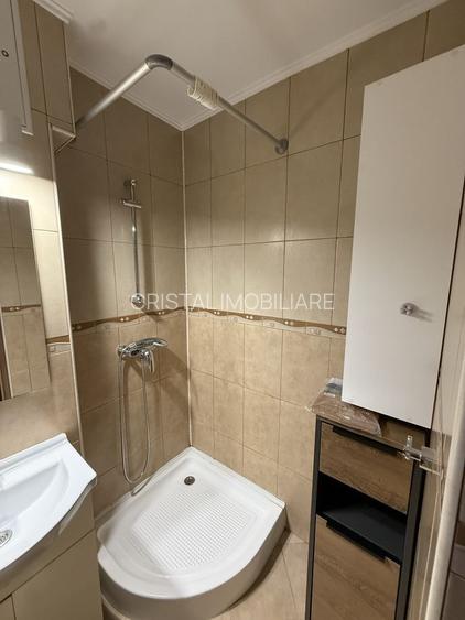 Garsoniera.  Etaj 1.  Calea Vacaresti. La 6 min de metrou Timpuri Noi. - 5