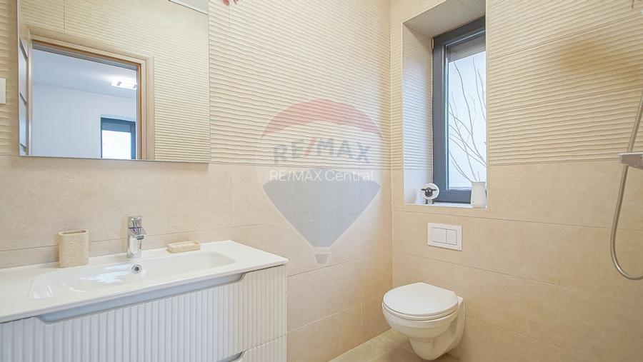 Casă premium cu 270 mp utili, 7 camere ,curte generoasă în Bartolomeu - 15