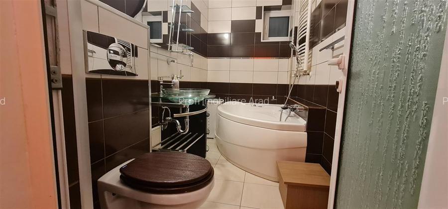 Apartament 2 camere amenajat-mobilat modern la cheie, et.1, central Podgoria- Zo - 14