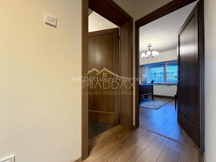 Apartament cu 4 camere *95mpc* // Bulevardul Unirii - 31