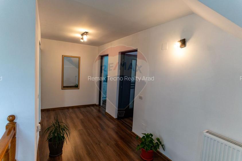 Casă / Vilă deosebita de vânzare, Hateg jud. Hunedoara - 13