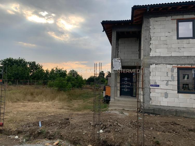 Teren intravilan Constanta Km5 zona Comarnic - 2