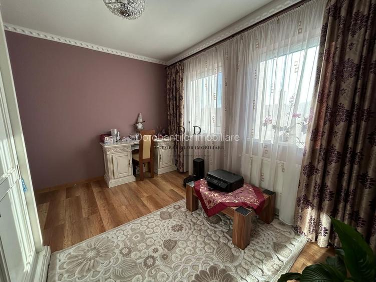 Apartament 4 camere singur pe nivel + 50 mp Pod + 2 Parcari | Oașului - 10