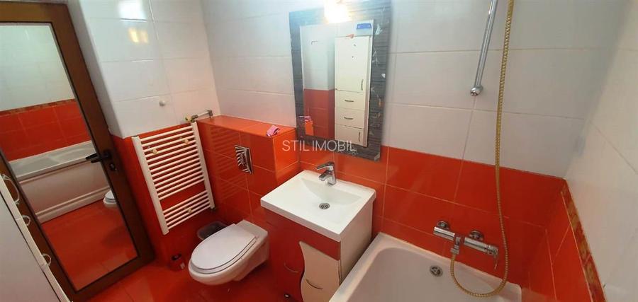 Apartament 3 camere decomandat 2 bai Nicolina - Gradinita nr. 1 - 14