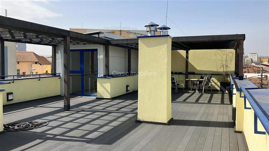 Vanzare cladire 505 mp, comercial si birouri, 779 mp teren, 2 fronturi, zona RrM - 2