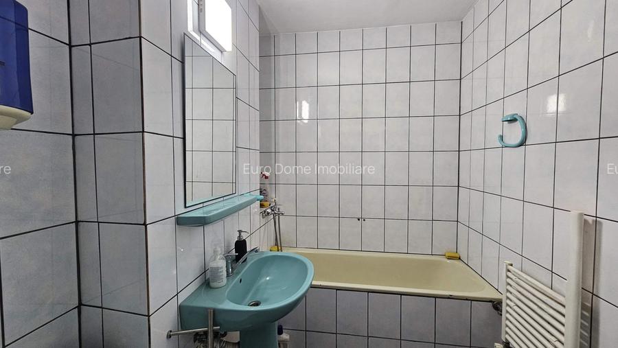 Zona Afi-Camera de comert apartament 3 camere etaj 1 - 12