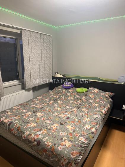 Apartament 3 camere confort 1 decomandat, zona Progresu, etaj 3/4. - 3