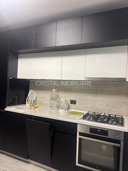 Apartament 3 camere de închiriat Apărătorii Patriei - 5