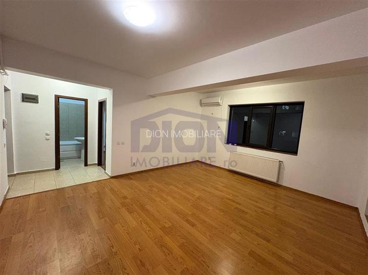 Eroii Revolutiei, 2 camere, etaj 1, bloc nou. - 2