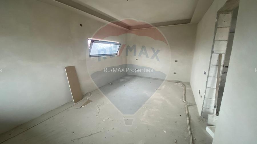 Casă / Vilă cu 4 camere de vânzare, Nucet, Dambovita. - 5