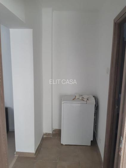 Apartament cu 2 camere, etaj 1/4, zona Tatarasi - 3