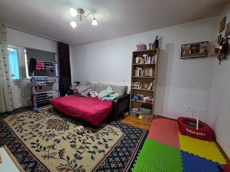 APARTAMENT 2 CAMERE-ETAJ 1-DECOMANDAT-DACIA - 4