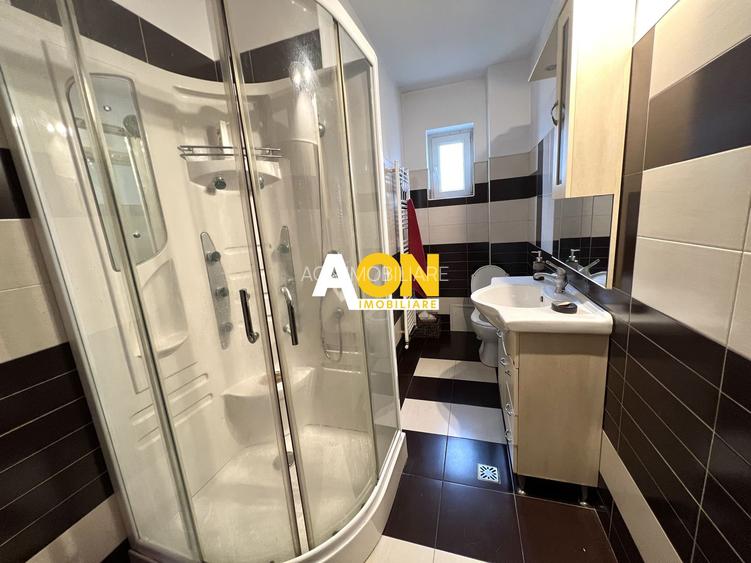 Casa de vanzare - 5 Camere, 2 Bai,  Garaj, 941 mp Teren - 9